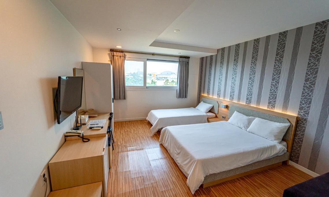Aurora Hotel Jeju Exterior photo