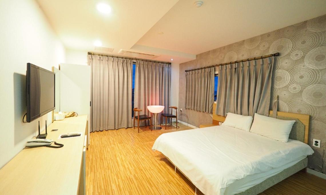 Aurora Hotel Jeju Exterior photo