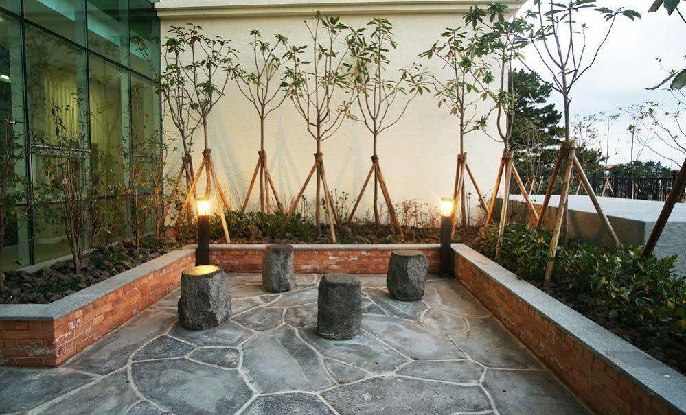 Aurora Hotel Jeju Exterior photo